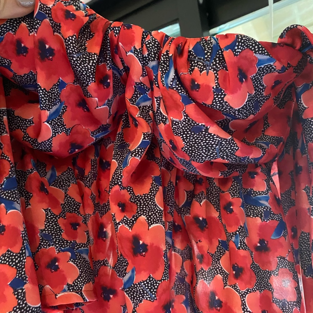 Great push-up too with off the shoulder style